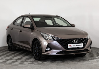 Подержанный автомобиль Hyundai Solaris Sedan 2021 года (3 фото)
