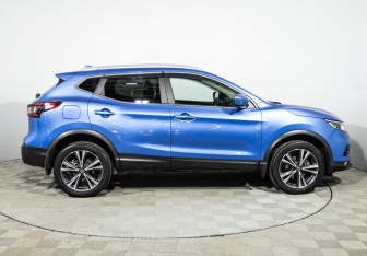 Подержанный автомобиль Nissan Qashqai 2019 года (4 фото)