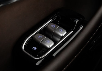 Подержанный автомобиль Exeed TXL 2023 года (25 фото)