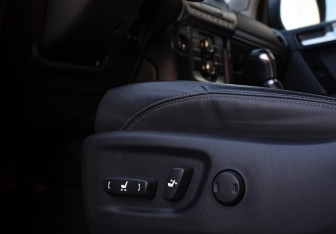 Подержанный автомобиль Toyota Land Cruiser Prado 2018 года (24 фото)