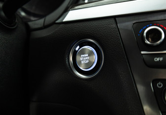 Подержанный автомобиль Hyundai Genesis 2015 года (24 фото)