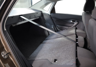 Подержанный автомобиль Volkswagen Polo Sedan 2017 года (15 фото)