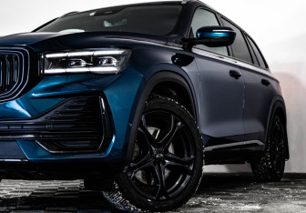 Подержанный автомобиль Geely Monjaro 2023 года (2 фото)