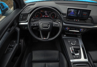 Подержанный автомобиль Audi Q5 2019 года (12 фото)