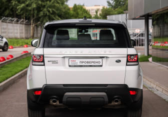 Подержанный автомобиль Land Rover Range Rover Sport 2017 года (7 фото)
