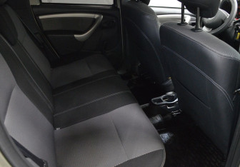 Подержанный автомобиль Renault Duster 2014 года (13 фото)