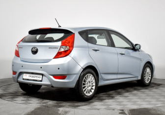 Подержанный автомобиль Hyundai Solaris Hatchback 2013 года (5 фото)