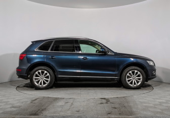Подержанный автомобиль Audi Q5 2013 года (4 фото)