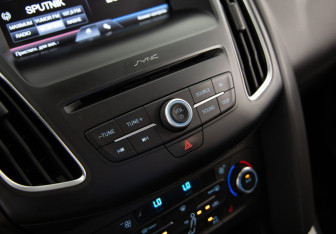 Подержанный автомобиль Ford Focus Wagon 2016 года (16 фото)