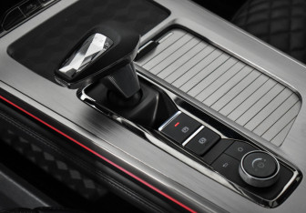 Подержанный автомобиль Exeed TXL 2023 года (12 фото)