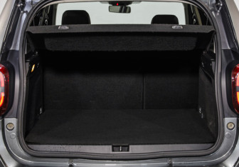 Подержанный автомобиль Renault Duster 2022 года (28 фото)