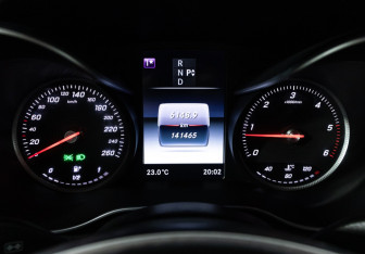 Подержанный автомобиль Mercedes-Benz GLC Coupe 2015 года (12 фото)