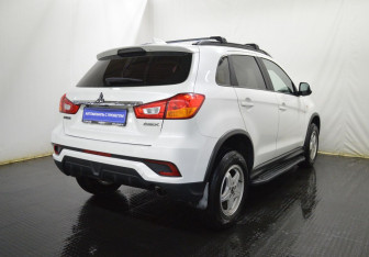 Подержанный автомобиль Mitsubishi ASX 2018 года (5 фото)