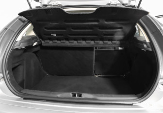Подержанный автомобиль Citroen C4 Hatchback 2011 года (21 фото)