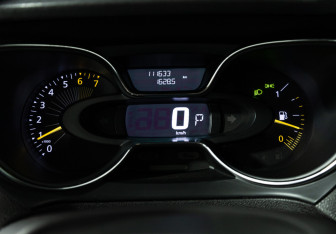 Подержанный автомобиль Renault Kaptur 2016 года (12 фото)
