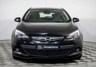 Подержанный автомобиль Opel Astra Hatchback 2011 года (2 фото)