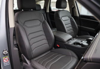 Подержанный автомобиль Volkswagen Touareg 2018 года (28 фото)