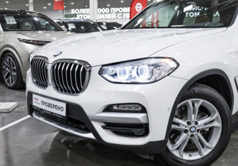 Подержанный автомобиль BMW X3 2020 года (2 фото)