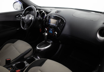 Подержанный автомобиль Nissan Juke 2013 года (17 фото)