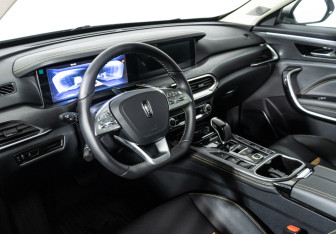 Подержанный автомобиль FAW Bestune T77 2024 года (11 фото)