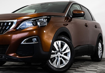 Подержанный автомобиль Peugeot 3008 2017 года (2 фото)