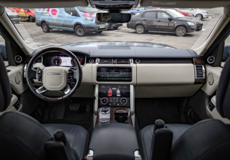 Подержанный автомобиль Land Rover Range Rover 2019 года (12 фото)