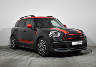 Подержанный автомобиль MINI Countryman 2017 года (3 фото)