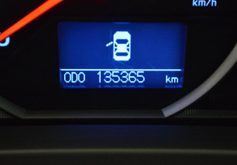 Подержанный автомобиль Toyota RAV4 2015 года (15 фото)