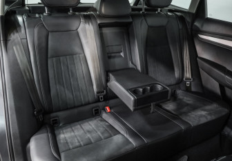 Подержанный автомобиль Skoda Karoq 2020 года (23 фото)