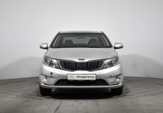 Подержанный автомобиль Kia Rio Sedan 2012 года (2 фото)