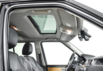 Подержанный автомобиль Land Rover Discovery 2012 года (21 фото)