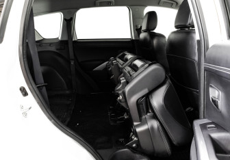 Подержанный автомобиль Mitsubishi Outlander 2010 года (20 фото)