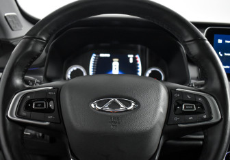 Подержанный автомобиль Chery Tiggo 8 2023 года (19 фото)