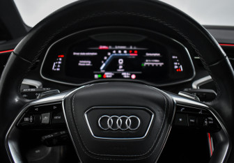 Подержанный автомобиль Audi A7 2024 года (23 фото)