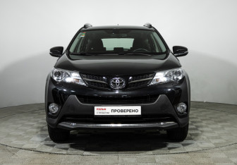 Подержанный автомобиль Toyota RAV4 2013 года (2 фото)
