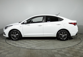 Подержанный автомобиль Hyundai Solaris Sedan 2018 года (8 фото)