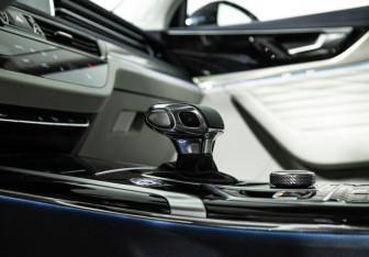 Подержанный автомобиль Hongqi HS5 2024 года (22 фото)