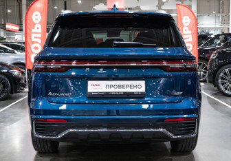 Подержанный автомобиль Geely Monjaro 2024 года (9 фото)