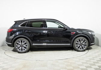 Подержанный автомобиль Hongqi HS5 2024 года (4 фото)