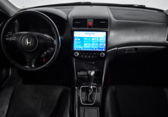 Подержанный автомобиль Honda Accord Sedan 2007 года (13 фото)