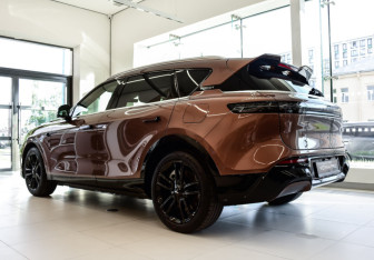 Новый Voyah Free 2025 (4 фото)