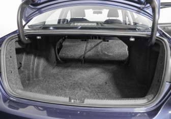Подержанный автомобиль Volkswagen Jetta Sedan 2014 года (23 фото)