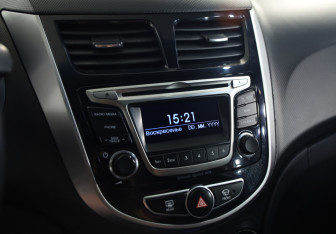 Подержанный автомобиль Hyundai Solaris Sedan 2014 года (12 фото)