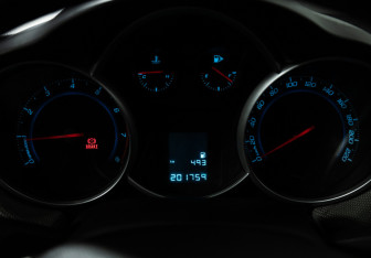 Подержанный автомобиль Chevrolet Cruze Sedan 2012 года (12 фото)