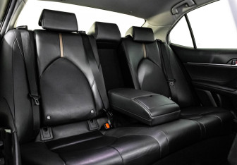 Подержанный автомобиль Toyota Camry Sedan 2019 года (28 фото)