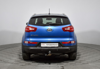 Подержанный автомобиль Kia Sportage 2010 года (6 фото)