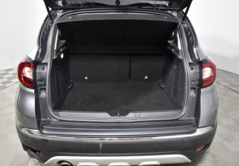 Подержанный автомобиль Renault Kaptur 2021 года (18 фото)