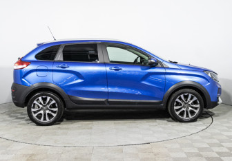 Подержанный автомобиль LADA (ВАЗ) XRAY 2021 года (4 фото)