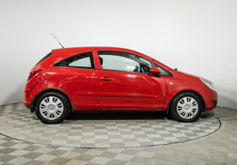 Подержанный автомобиль Opel Corsa 2007 года (4 фото)