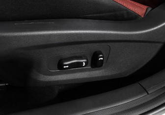 Подержанный автомобиль Changan Eado Plus 2023 года (16 фото)